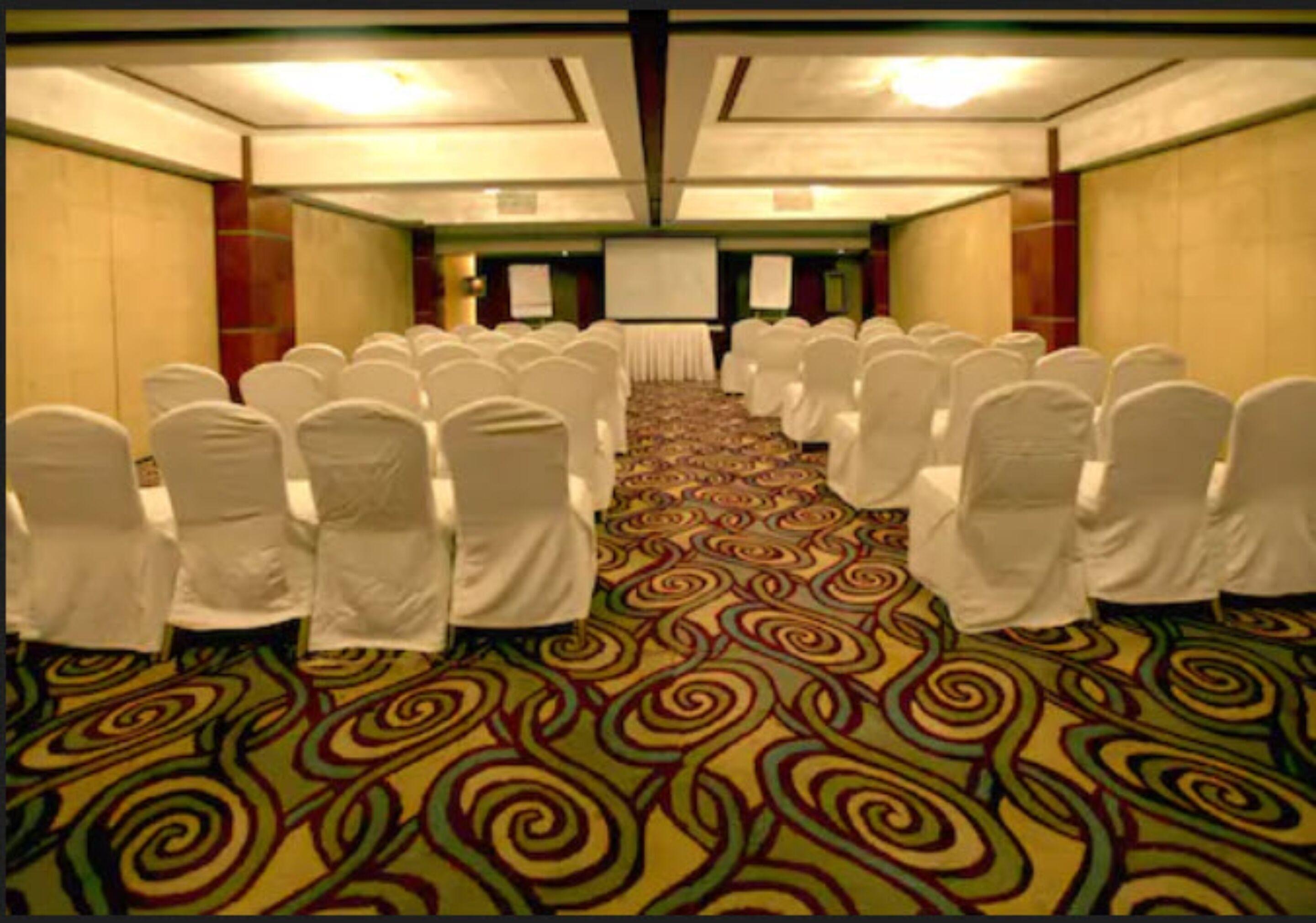 Peninsula Grand Hotel - Mumbai — Photos 3